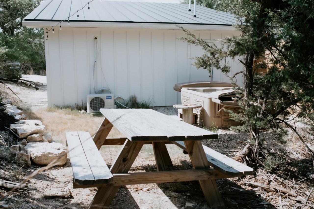 Spring Branch Hummingbird Haus - Hill Country Views On 20 Acres With Firepitヴィラ エクステリア 写真